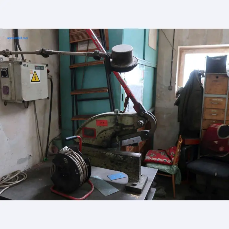 Závody a stroje z oblasti výroby oceli, kování, tepelného zpracování, velké cásti obrábení a periférií-3