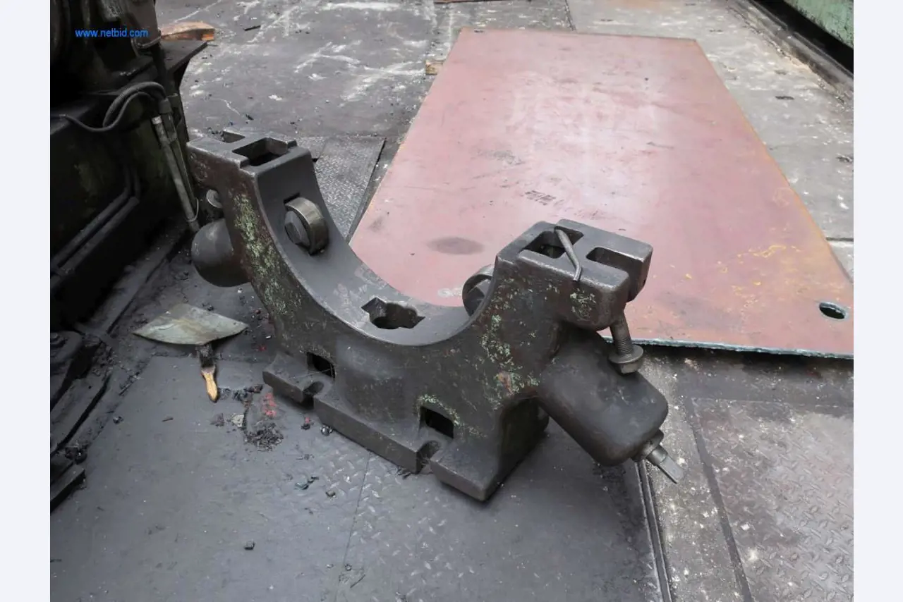 Machinery and equipment from the steel production, forging plant, heat treatment, large parts processing and peripherals-12