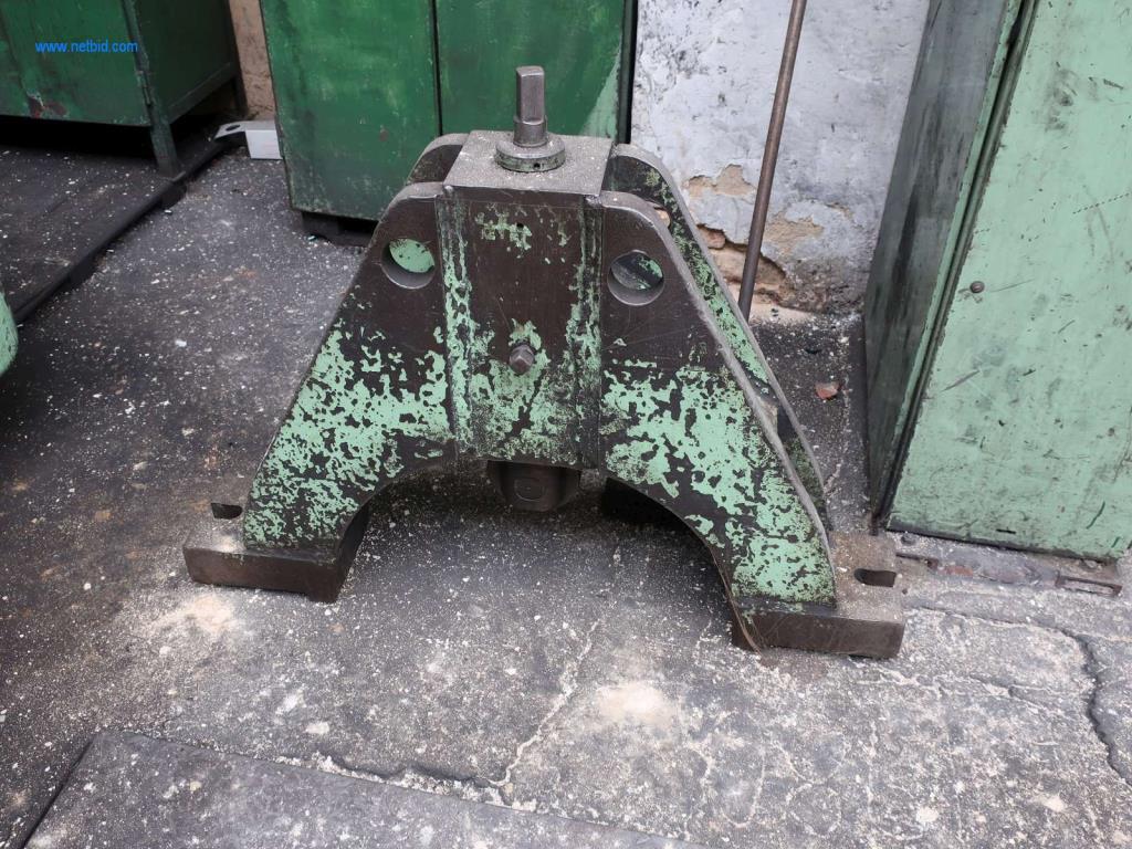 Naprave in stroji za proizvodnjo jekla, kovanje, toplotno obdelavo, obdelavo velikih delov in periferne naprave-13