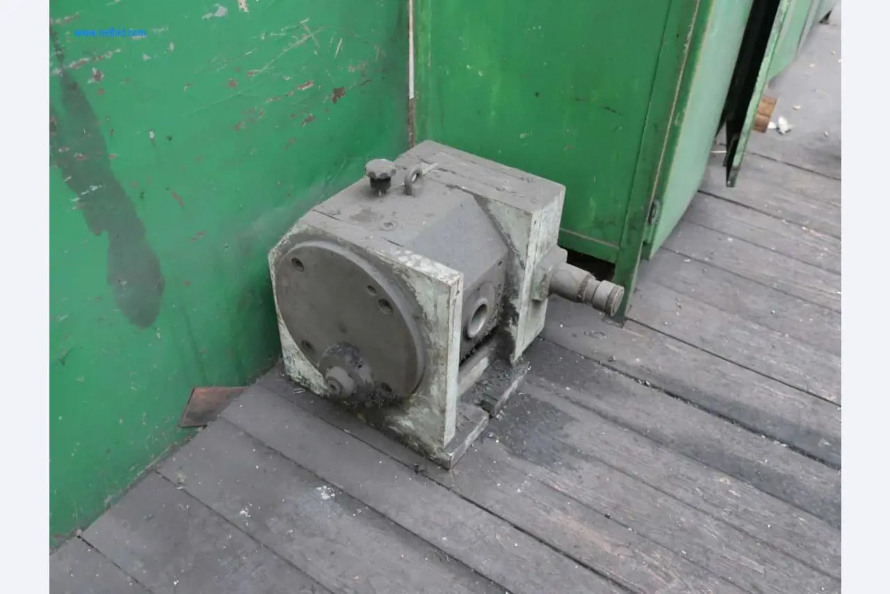 Závody a stroje z oblasti výroby oceli, kování, tepelného zpracování, velké cásti obrábení a periférií-7