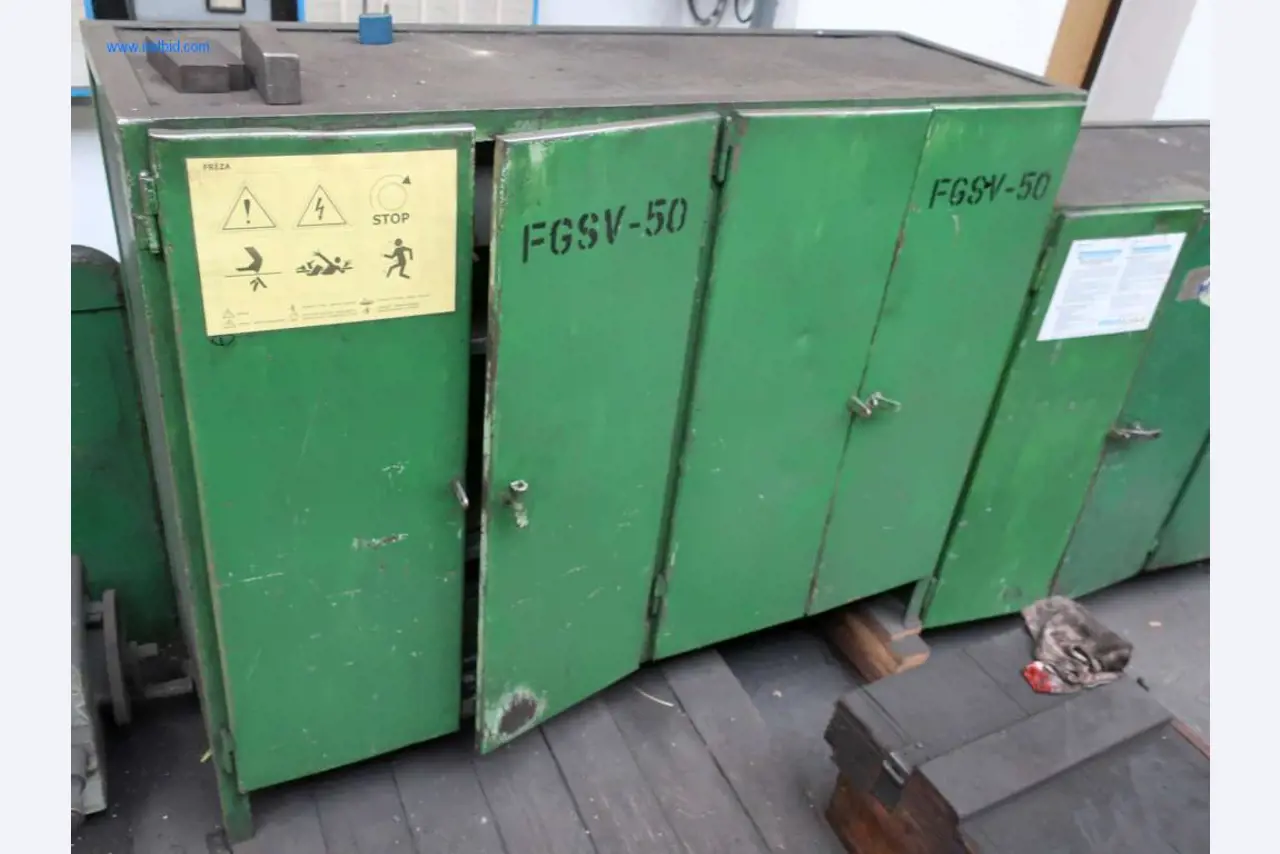 Závody a stroje z oblasti výroby oceli, kování, tepelného zpracování, velké cásti obrábení a periférií-8