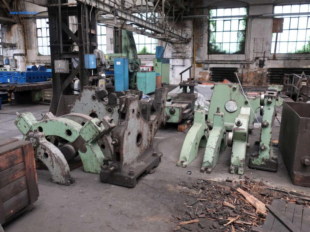 Závody a stroje z oblasti výroby oceli, kování, tepelného zpracování, velké cásti obrábení a periférií-12