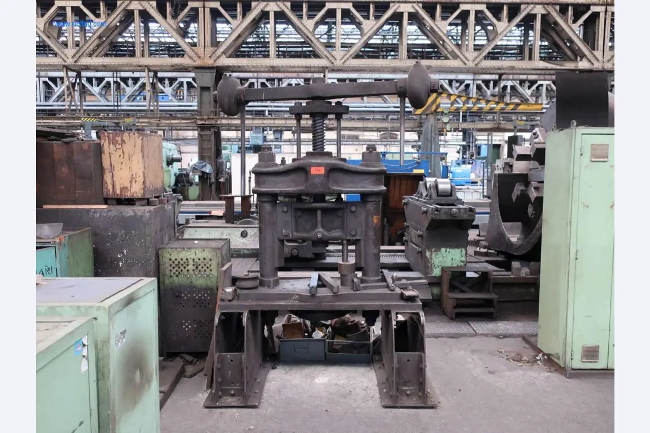 Závody a stroje z oblasti výroby oceli, kování, tepelného zpracování, velké cásti obrábení a periférií-2