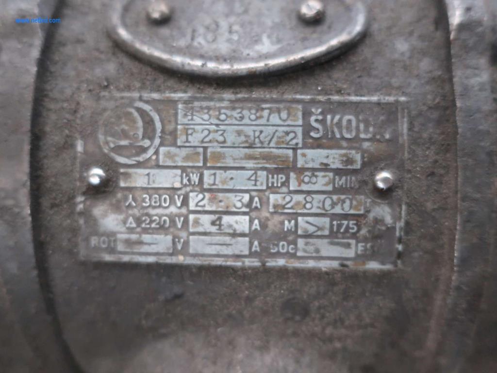 Závody a stroje z oblasti výroby oceli, kování, tepelného zpracování, velké cásti obrábení a periférií-4