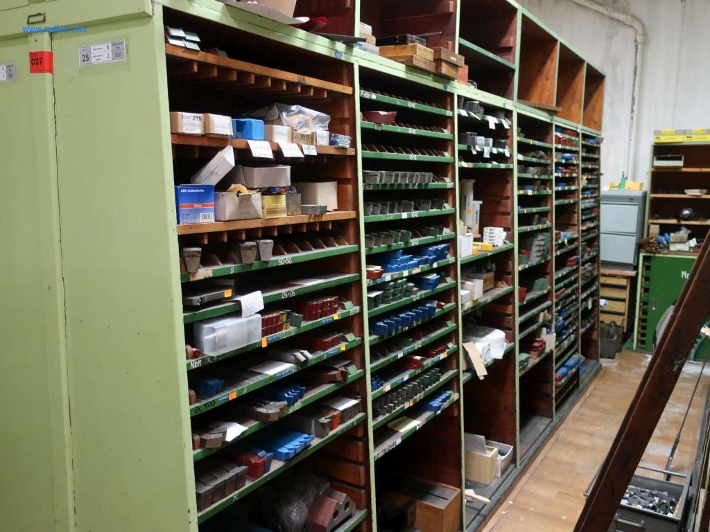 Anlagen und Maschinen aus den Bereichen Stahlproduktion, Schmiedewerk, Wärmebehandlung, Großteilebearbeitung und Peripherie-1