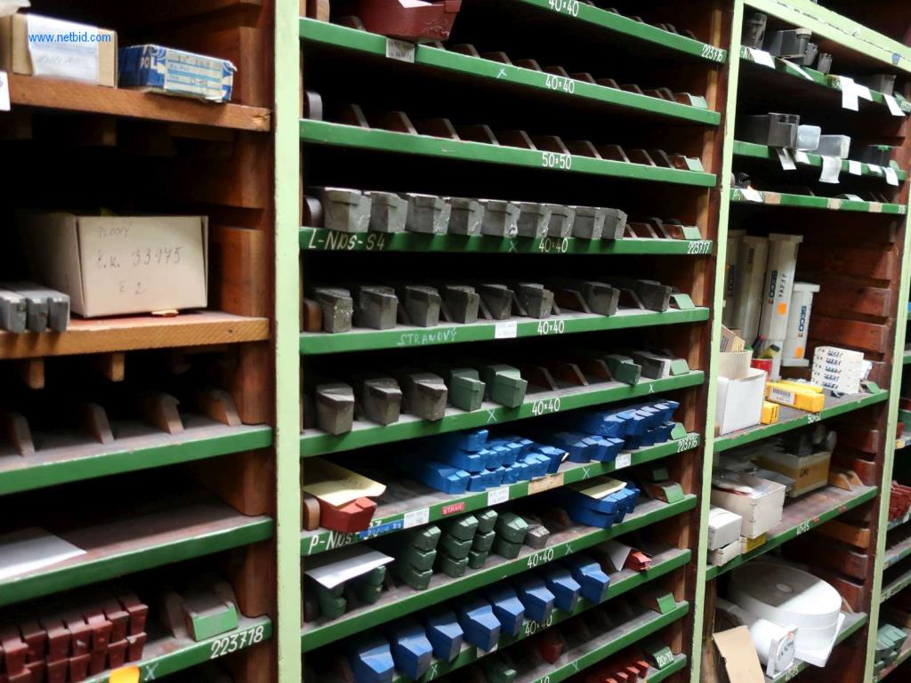 Anlagen und Maschinen aus den Bereichen Stahlproduktion, Schmiedewerk, Wärmebehandlung, Großteilebearbeitung und Peripherie-2