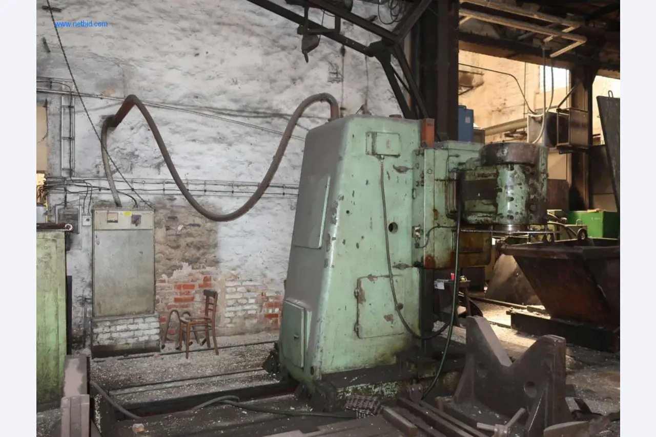 Závody a stroje z oblasti výroby oceli, kování, tepelného zpracování, velké cásti obrábení a periférií-6