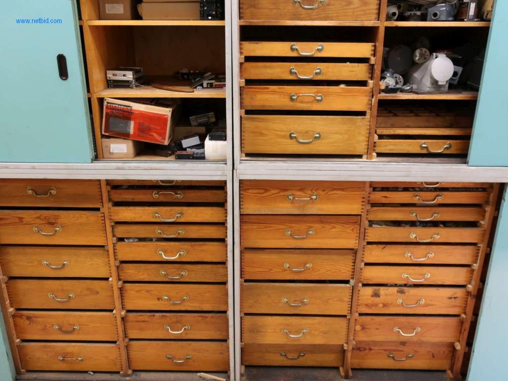 Závody a stroje z oblasti výroby oceli, kování, tepelného zpracování, velké cásti obrábení a periférií-8