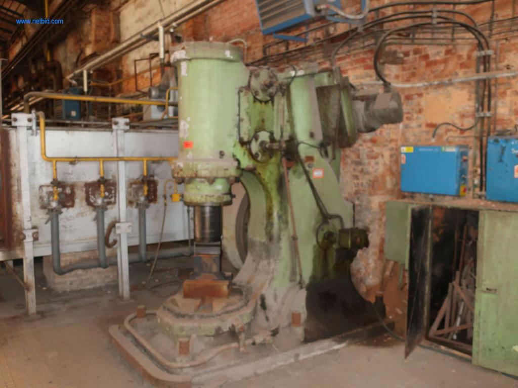 Závody a stroje z oblasti výroby oceli, kování, tepelného zpracování, velké cásti obrábení a periférií-1