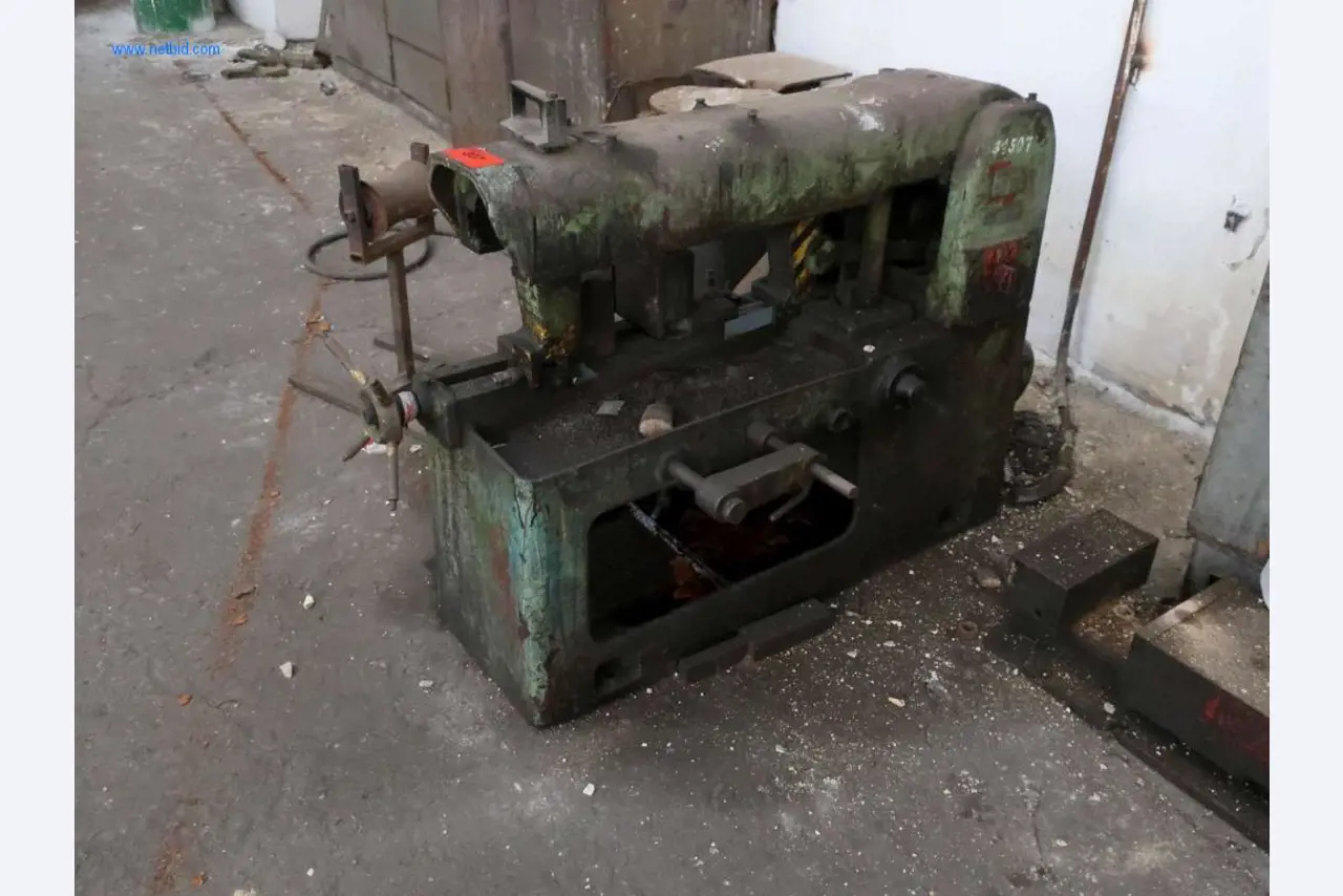 Závody a stroje z oblasti výroby oceli, kování, tepelného zpracování, velké cásti obrábení a periférií-1