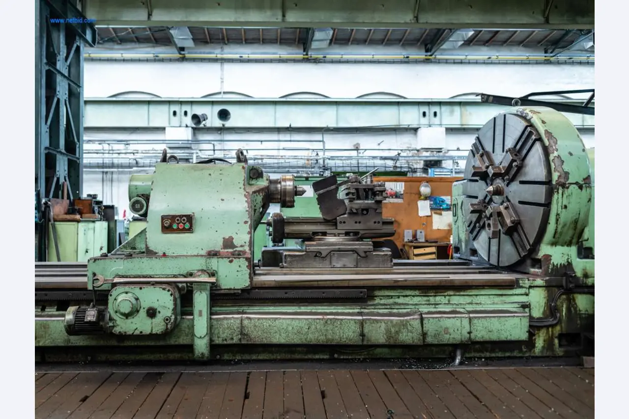 Installaties en machines voor staalproductie, smeden, warmtebehandeling, verwerking van grote onderdelen en randapparatuur-12