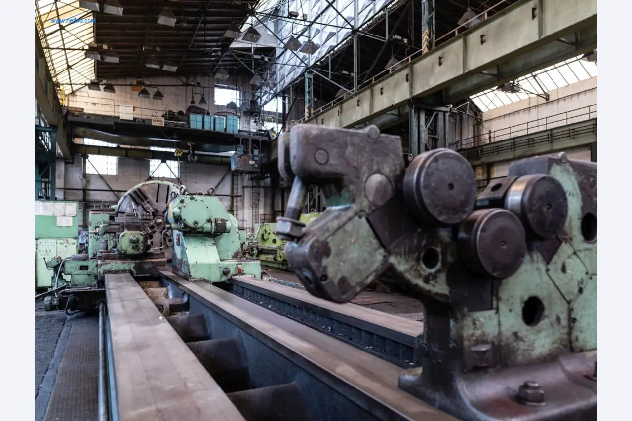 Installaties en machines voor staalproductie, smeden, warmtebehandeling, verwerking van grote onderdelen en randapparatuur-2