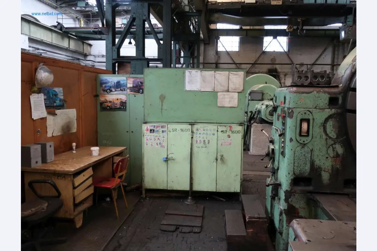 Installaties en machines voor staalproductie, smeden, warmtebehandeling, verwerking van grote onderdelen en randapparatuur-5
