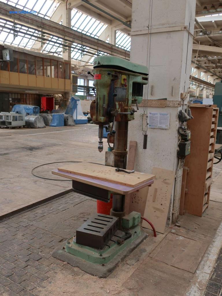 Anlagen und Maschinen aus den Bereichen Stahlproduktion, Schmiedewerk, Wärmebehandlung, Großteilebearbeitung und Peripherie-2