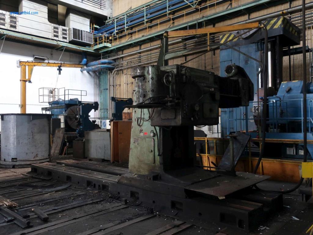 Závody a stroje z oblasti výroby oceli, kování, tepelného zpracování, velké cásti obrábení a periférií-1