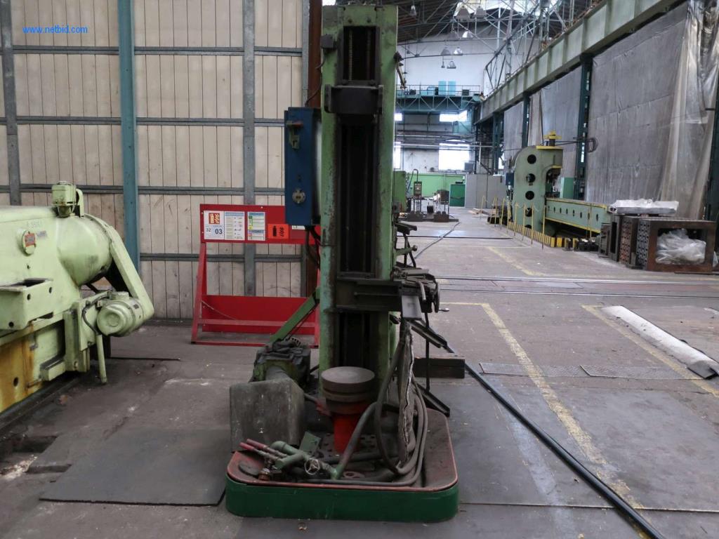 Závody a stroje z oblasti výroby oceli, kování, tepelného zpracování, velké cásti obrábení a periférií-3