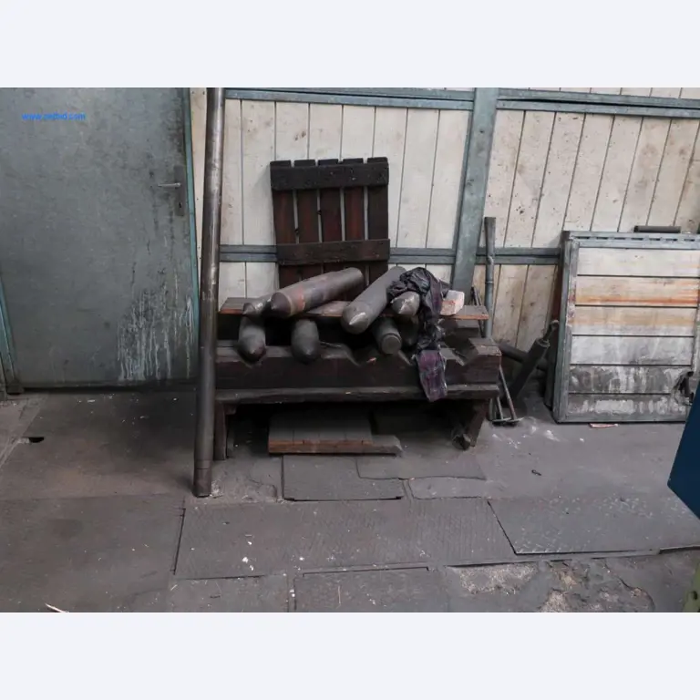 Anlagen und Maschinen aus den Bereichen Stahlproduktion, Schmiedewerk, Wärmebehandlung, Großteilebearbeitung und Peripherie-2