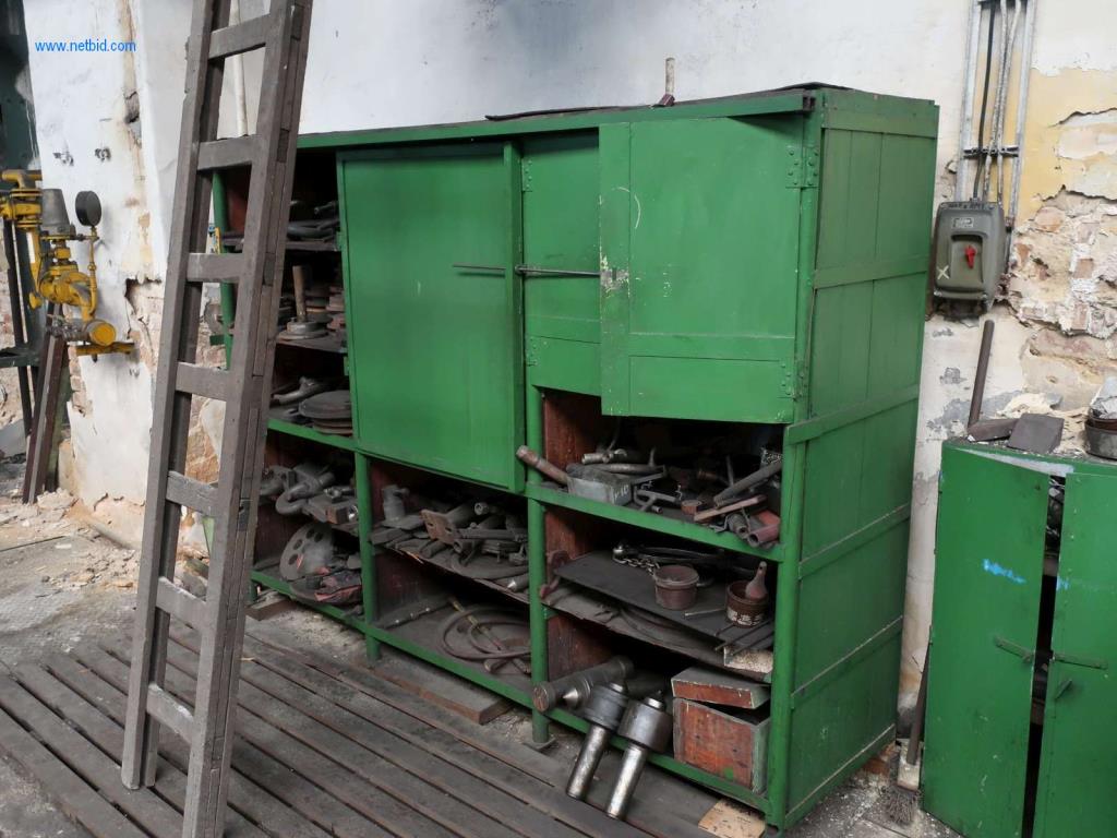 Naprave in stroji za proizvodnjo jekla, kovanje, toplotno obdelavo, obdelavo velikih delov in periferne naprave-9