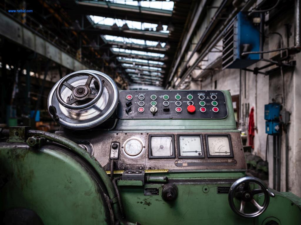 Urządzenia i maszyny do produkcji stali, kucia, obróbki cieplnej, obróbki dużych części i urządzeń peryferyjnych-4