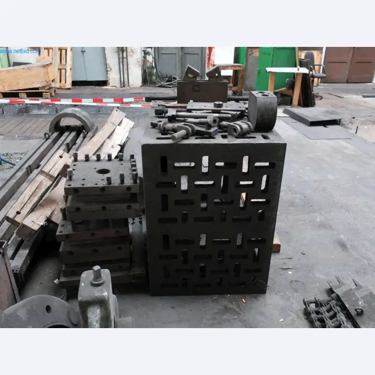 Anlagen und Maschinen aus den Bereichen Stahlproduktion, Schmiedewerk, Wärmebehandlung, Großteilebearbeitung und Peripherie-3