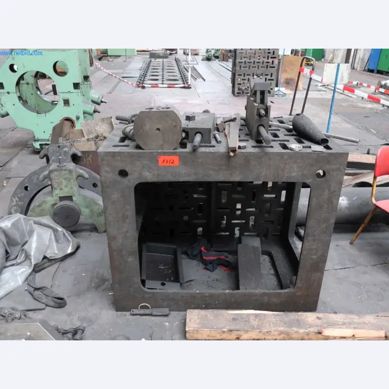 Anlagen und Maschinen aus den Bereichen Stahlproduktion, Schmiedewerk, Wärmebehandlung, Großteilebearbeitung und Peripherie-4