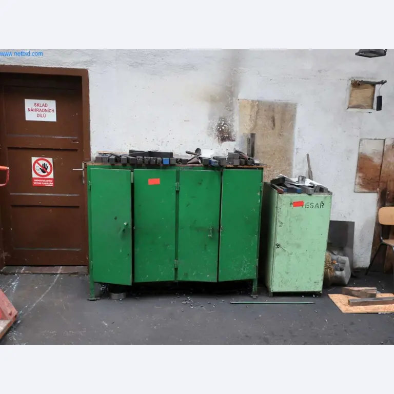 Závody a stroje z oblasti výroby oceli, kování, tepelného zpracování, velké cásti obrábení a periférií-3