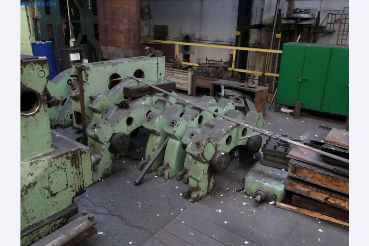 Machinery and equipment from the steel production, forging plant, heat treatment, large parts processing and peripherals-11