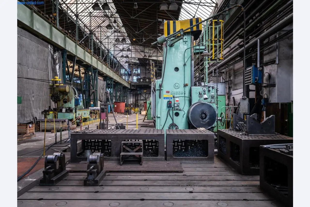 Installaties en machines voor staalproductie, smeden, warmtebehandeling, verwerking van grote onderdelen en randapparatuur-2