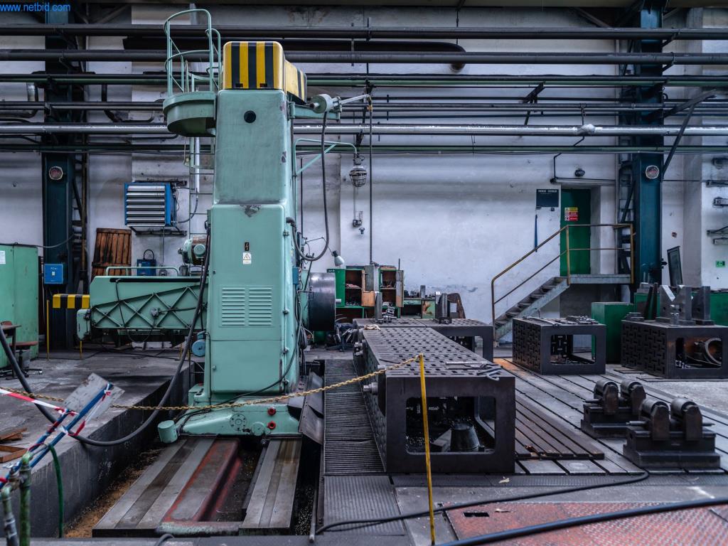 Naprave in stroji za proizvodnjo jekla, kovanje, toplotno obdelavo, obdelavo velikih delov in periferne naprave-3