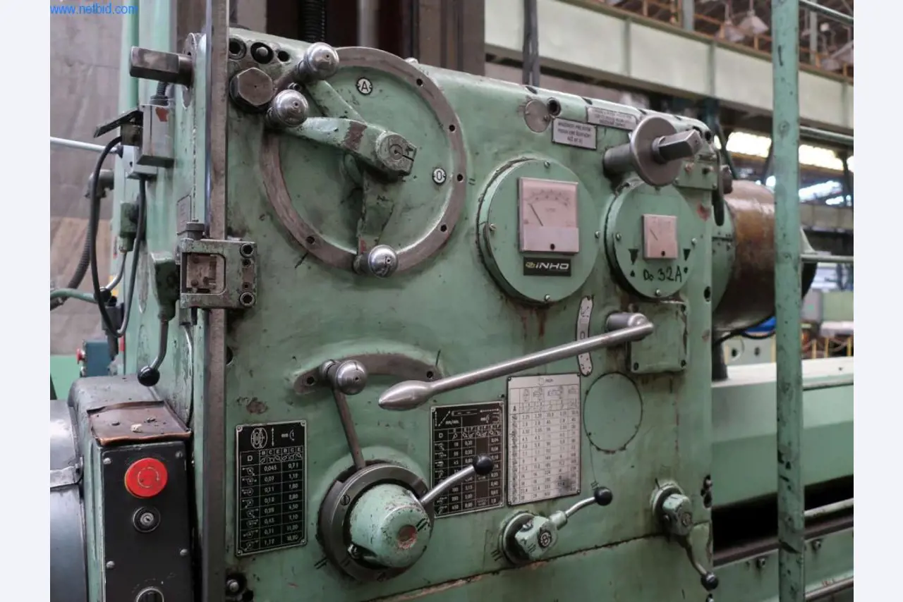 Installaties en machines voor staalproductie, smeden, warmtebehandeling, verwerking van grote onderdelen en randapparatuur-12