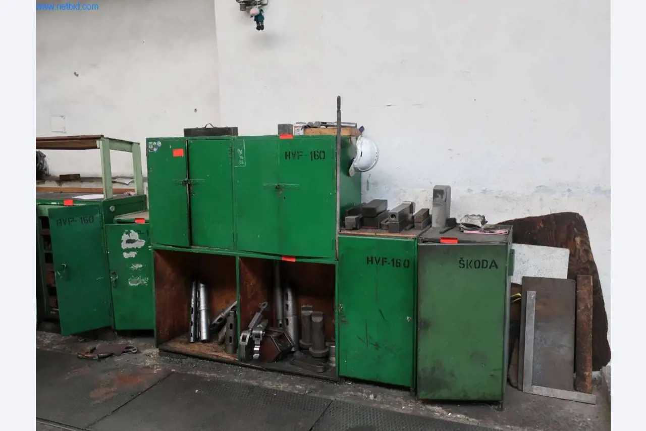 Installaties en machines voor staalproductie, smeden, warmtebehandeling, verwerking van grote onderdelen en randapparatuur-22
