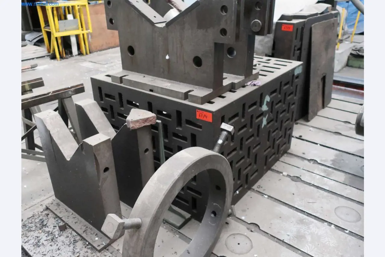 Závody a stroje z oblasti výroby oceli, kování, tepelného zpracování, velké cásti obrábení a periférií-1