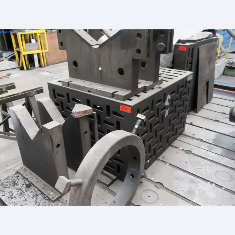 Závody a stroje z oblasti výroby oceli, kování, tepelného zpracování, velké cásti obrábení a periférií-1