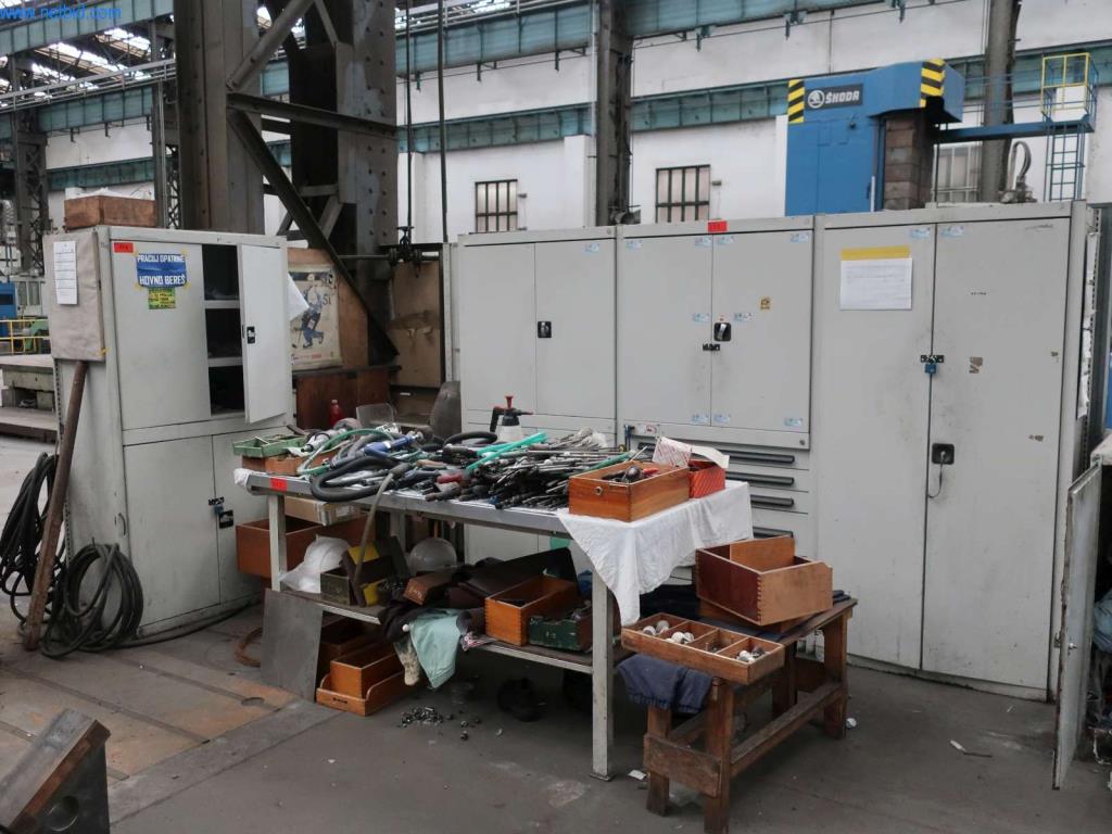 Anlagen und Maschinen aus den Bereichen Stahlproduktion, Schmiedewerk, Wärmebehandlung, Großteilebearbeitung und Peripherie-1