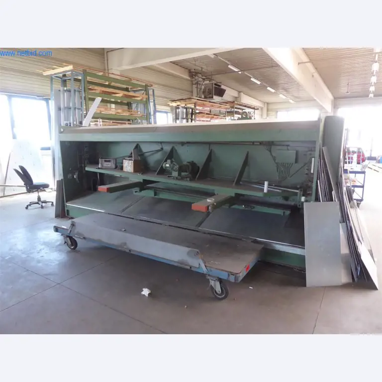 Bedrijfs- en kantooruitrusting (raam- en metaalconstructie)-3