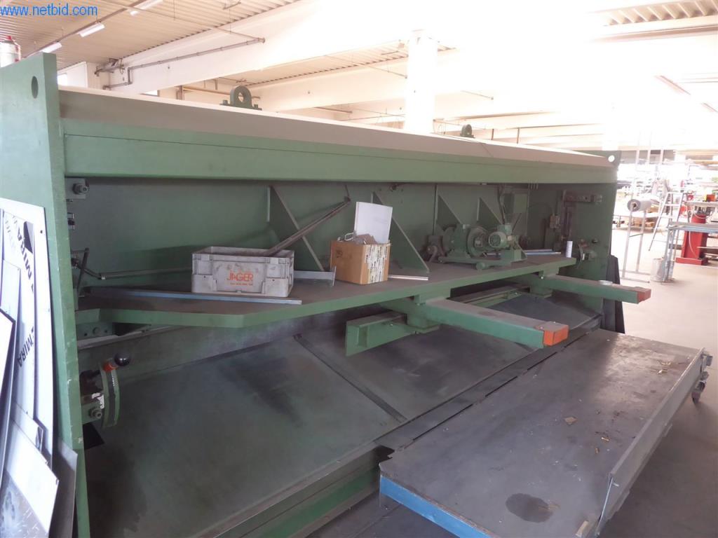 Equipement d'entreprise (fenêtres et construction métallique)-4