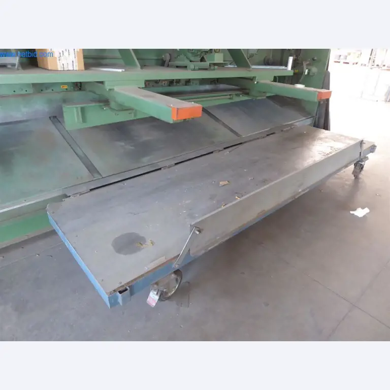 Bedrijfs- en kantooruitrusting (raam- en metaalconstructie)-5