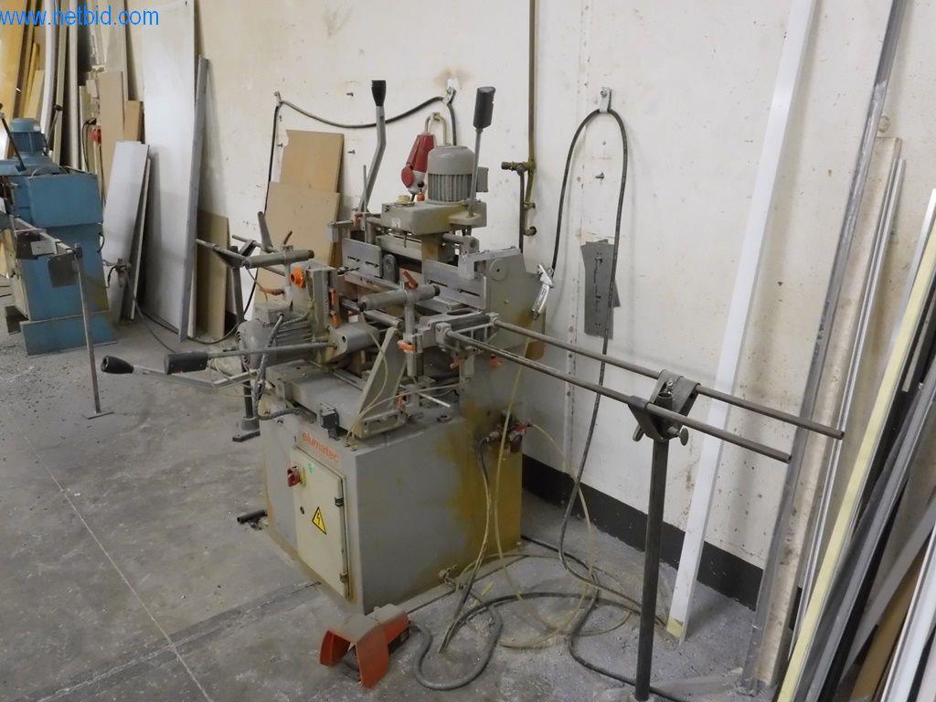 Sprzęt operacyjny i biurowy (okna i konstrukcje metalowe)-2