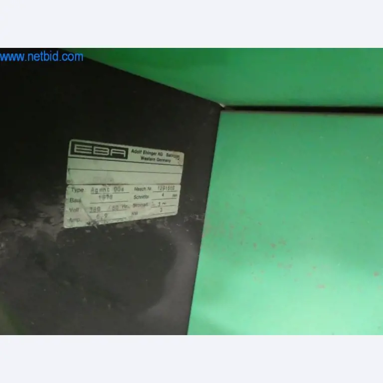 Sprzęt operacyjny i biurowy (okna i konstrukcje metalowe)-3