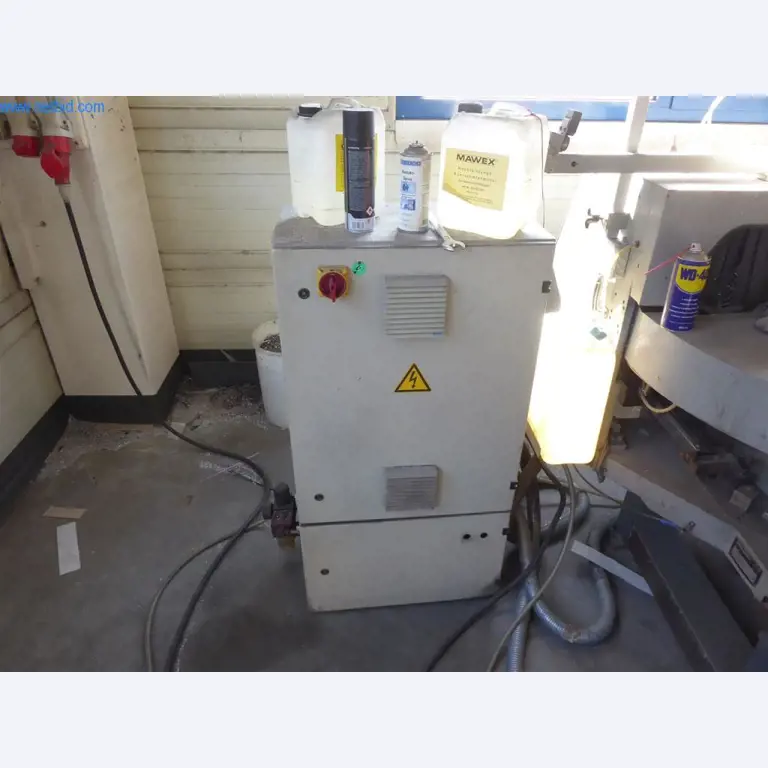 Sprzęt operacyjny i biurowy (okna i konstrukcje metalowe)-2