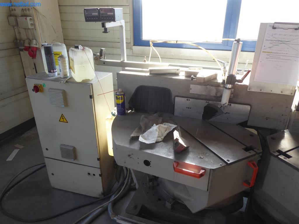 Delovna in pisarniška oprema (okna in kovinske konstrukcije)-4