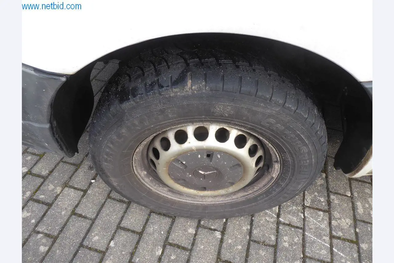 Betriebs- und Geschäftsausstattung (Fenster- und Metallbau)-17