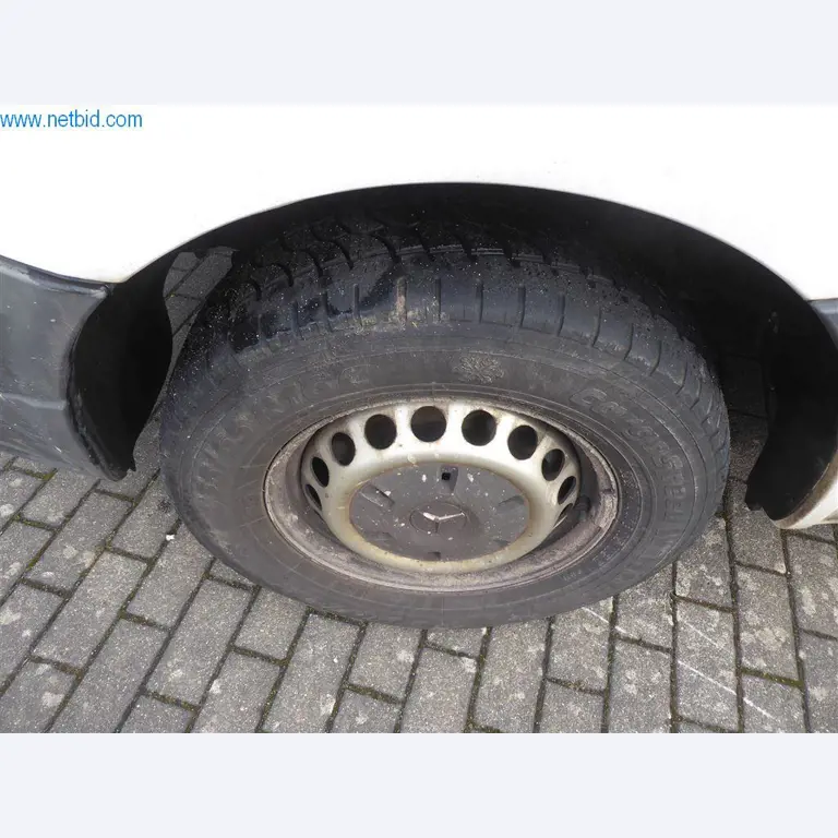 Betriebs- und Geschäftsausstattung (Fenster- und Metallbau)-17