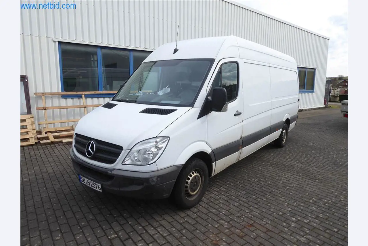 Betriebs- und Geschäftsausstattung (Fenster- und Metallbau)-2