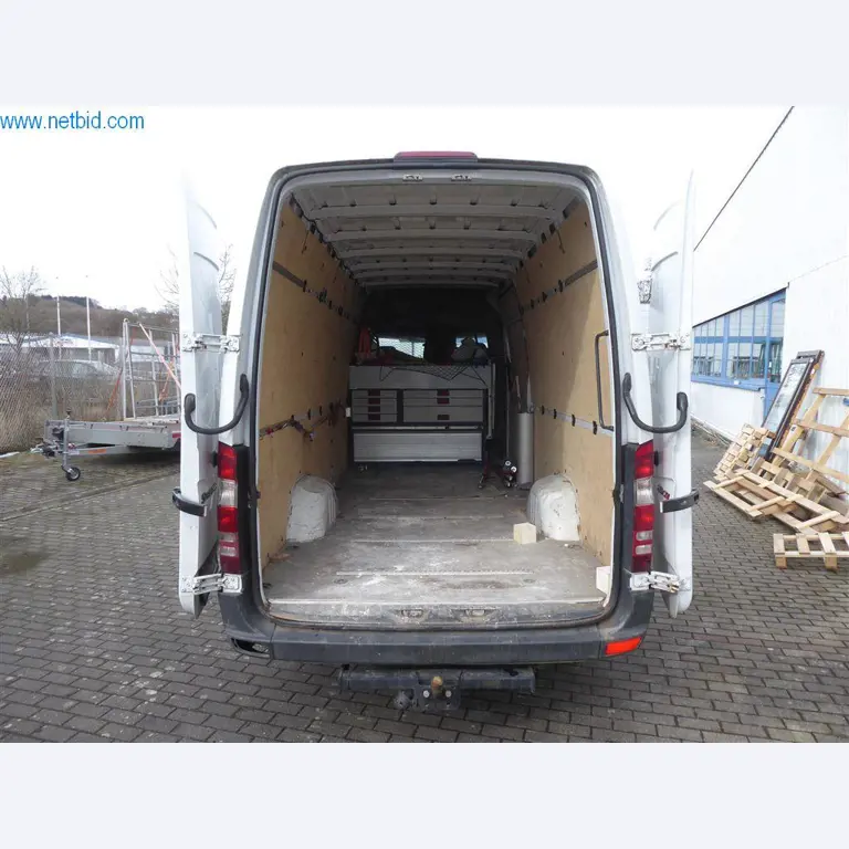 Betriebs- und Geschäftsausstattung (Fenster- und Metallbau)-3