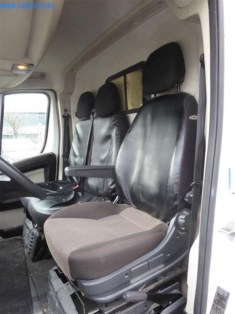 Equipamento operacional e de escritório (janelas e construção metálica)-10