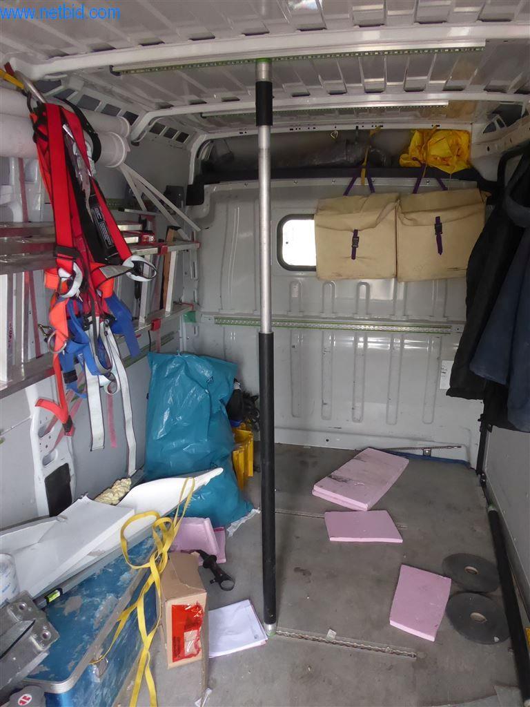 Equipamento operacional e de escritório (janelas e construção metálica)-15