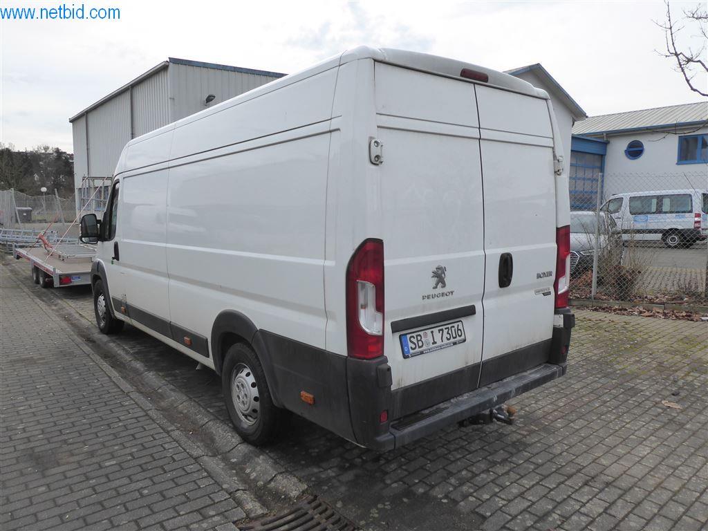 Equipamento operacional e de escritório (janelas e construção metálica)-8