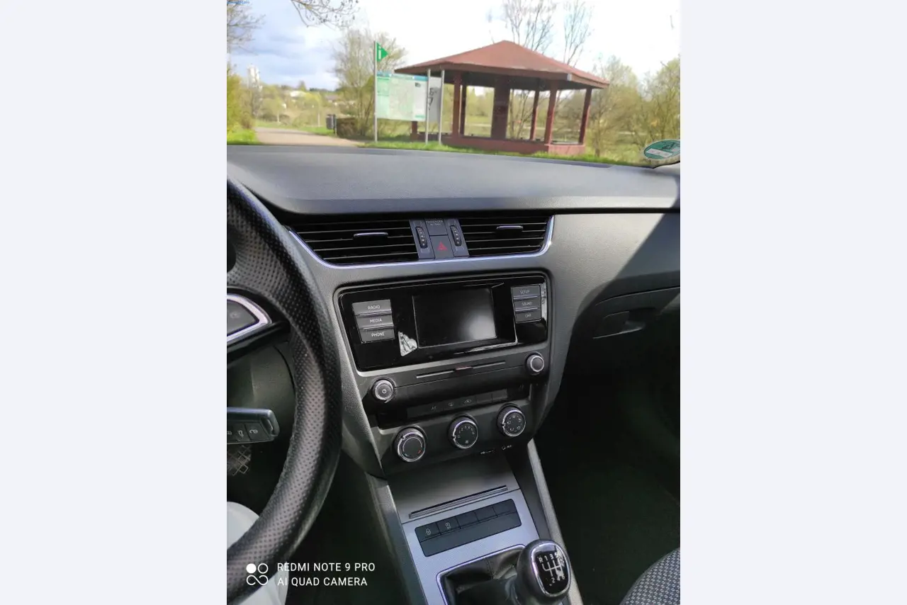 Betriebs- und Geschäftsausstattung (Fenster- und Metallbau)-26