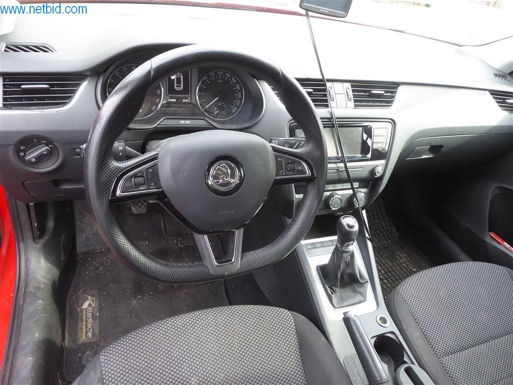 Equipamento operacional e de escritório (janelas e construção metálica)-27